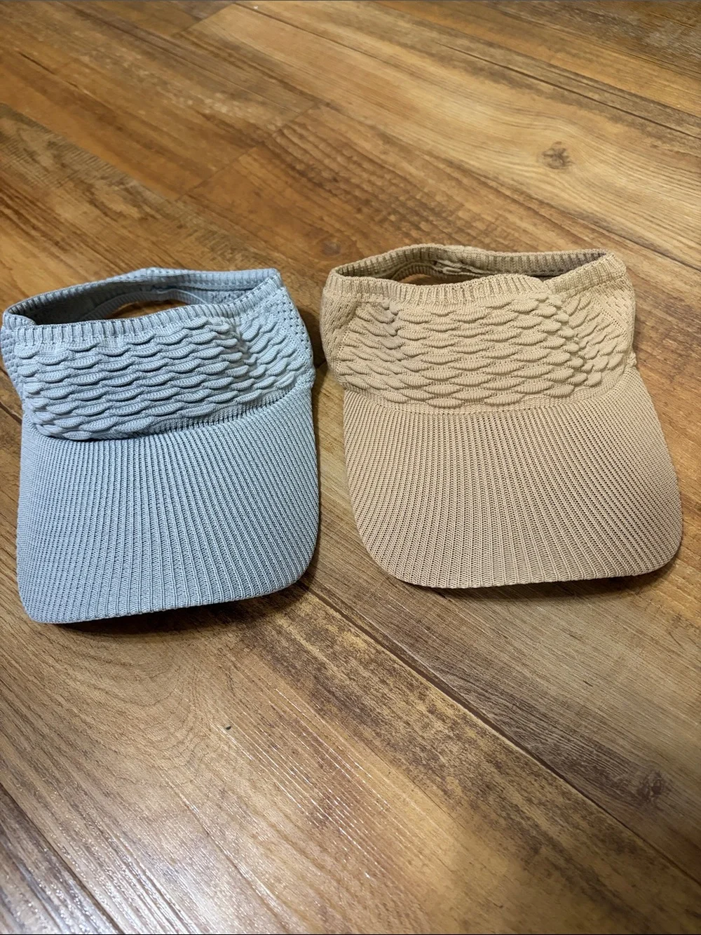 2 stretchy Knit Visors tan/Camel and light gray